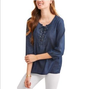 ✨NWOT✨ Caribbean Joe Lace Up Chambray Top